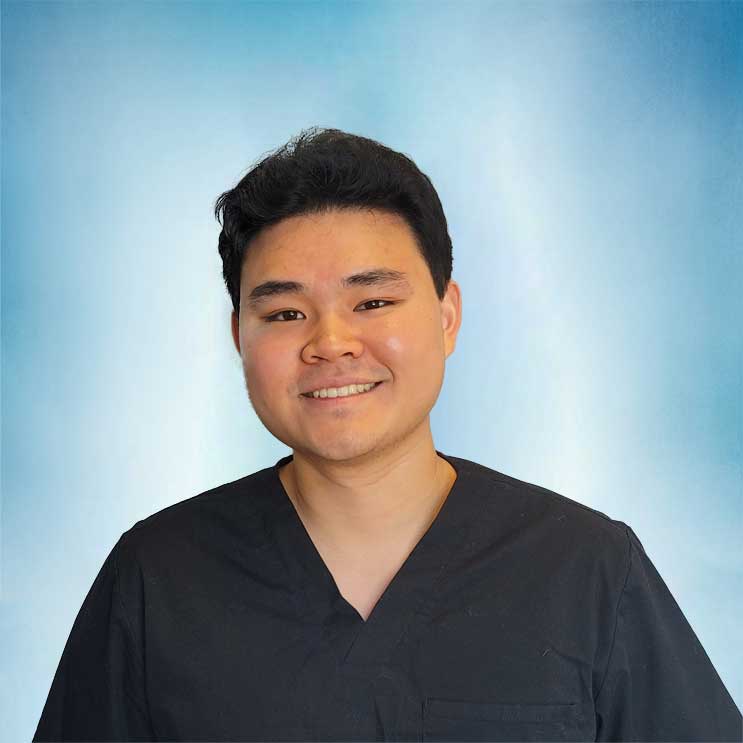 Headshot of Bernard Xu, DPT.